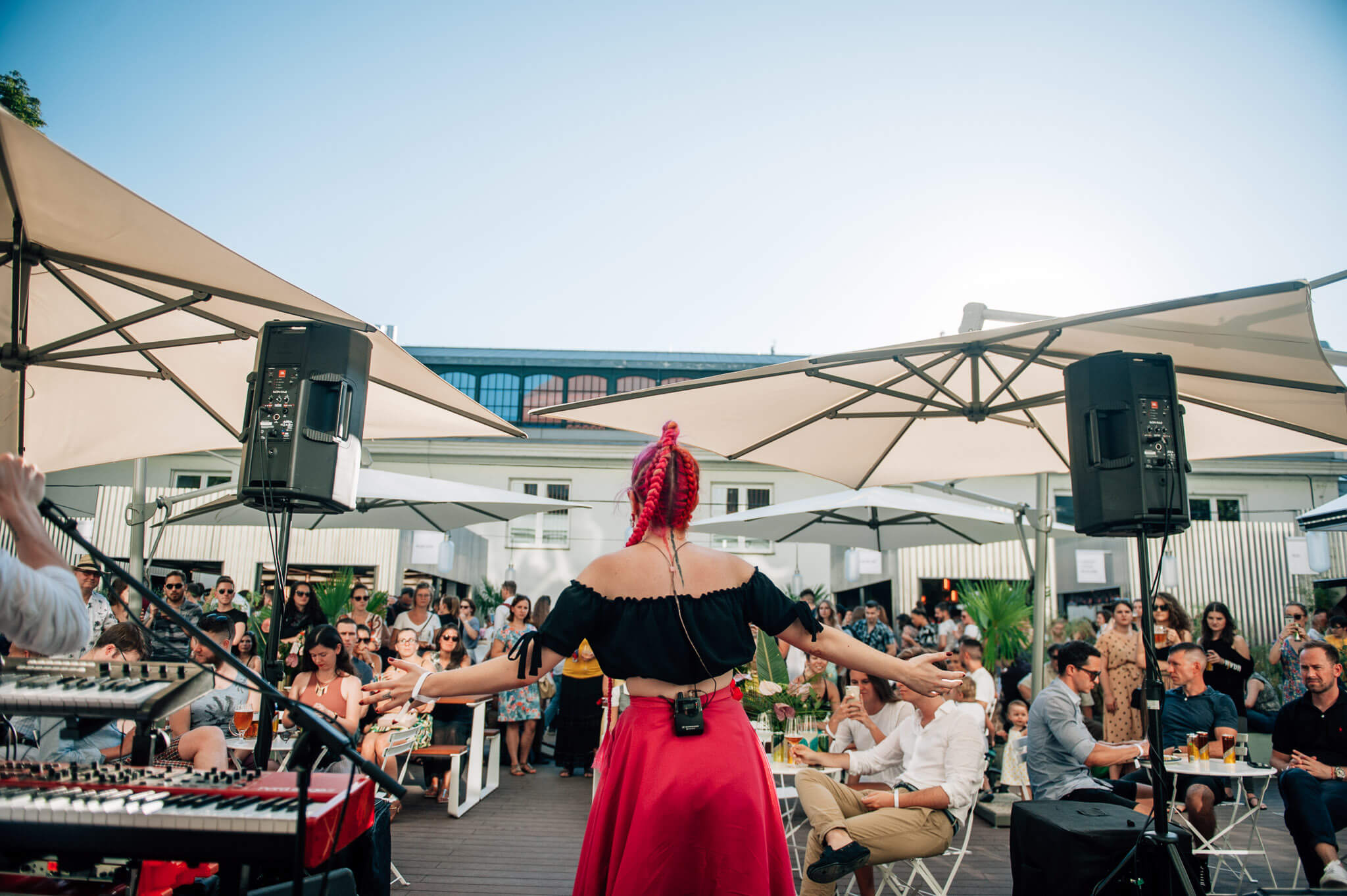 United Islands v Manifestu